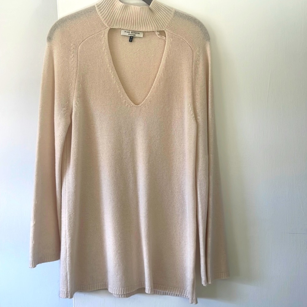 Halston Heritage Keyhole Cashmere Blend Sweater Cream